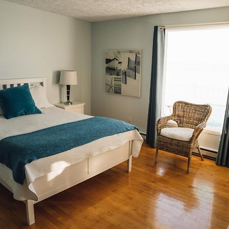 Auberge Sur Mer Notre-Dame-du-Portage 외부 사진