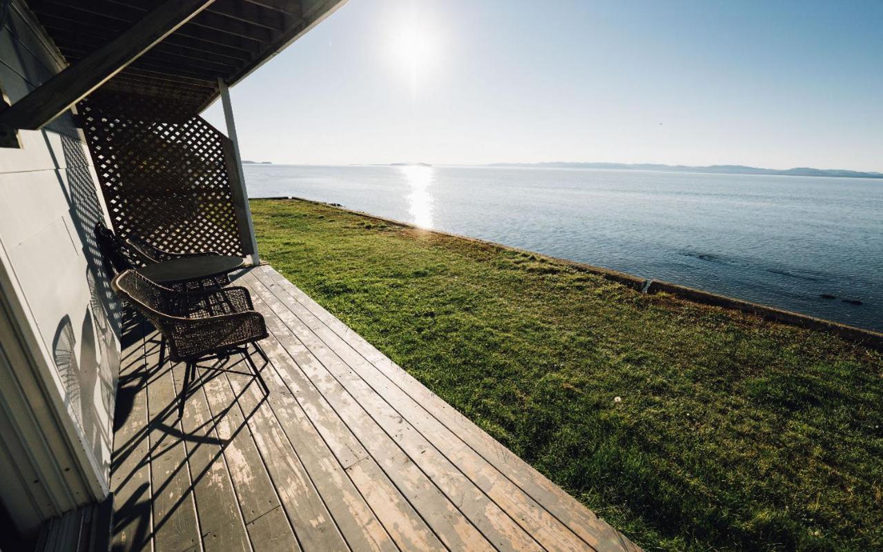Auberge Sur Mer Notre-Dame-du-Portage 외부 사진